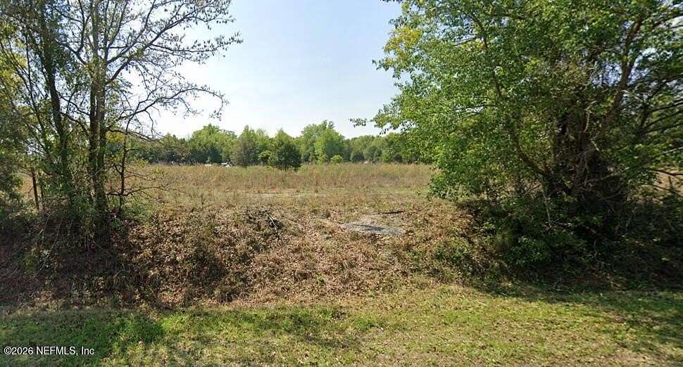 9.43 Acres of Mixed-Use Land for Sale in Middleburg, Florida