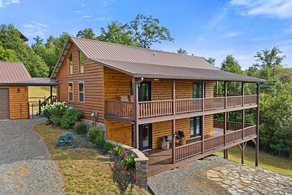 2 Acres of Land with Home for Sale in Murphy, North Carolina