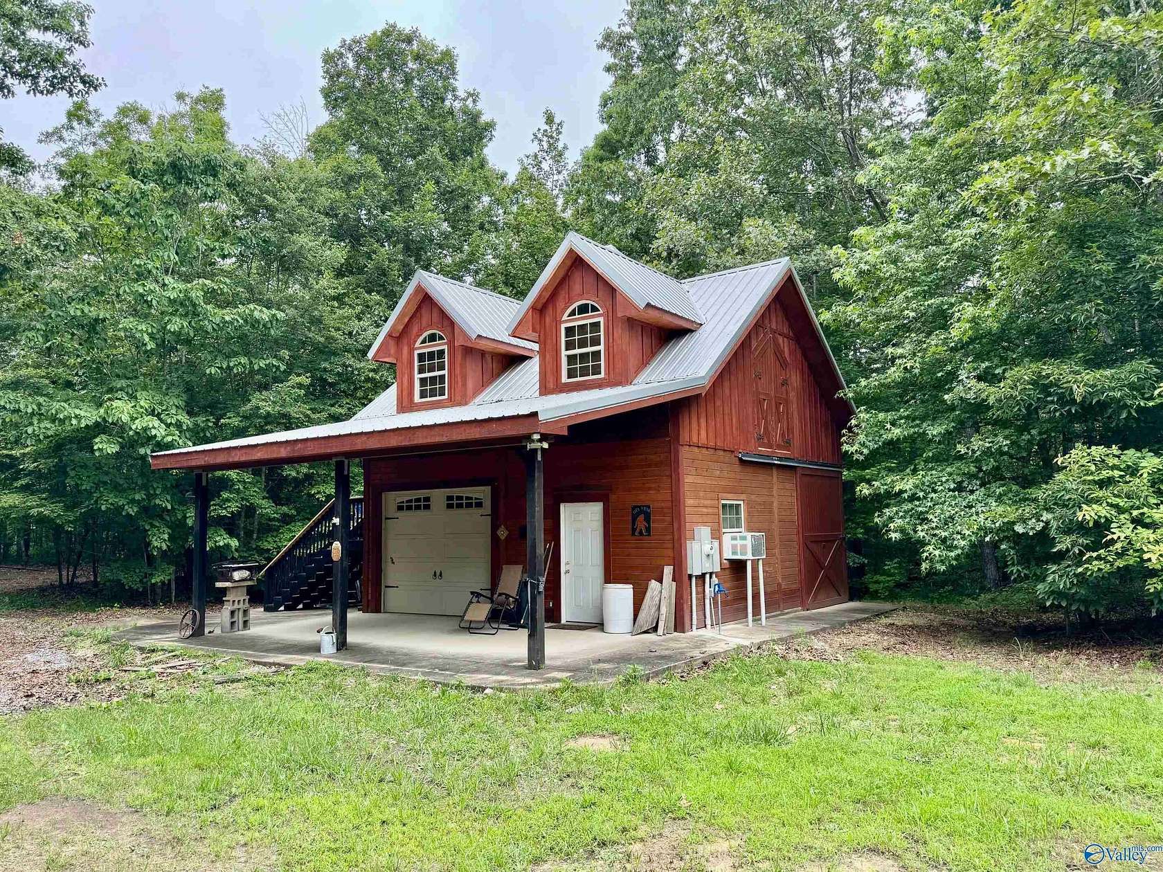 11.9 Acres of Land with Home for Sale in Gaylesville, Alabama