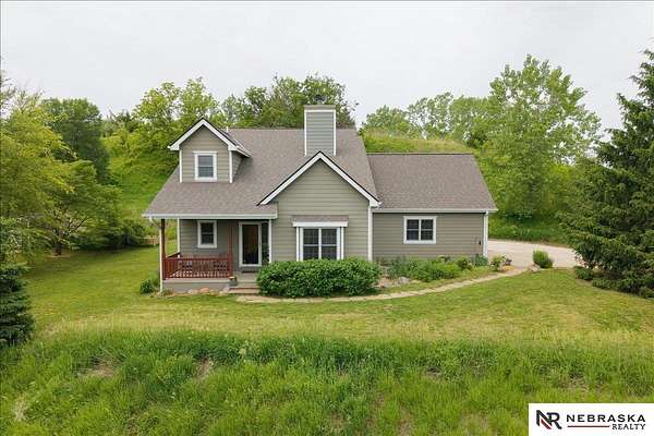 12.3 Acres of Land with Home for Sale in Blair, Nebraska