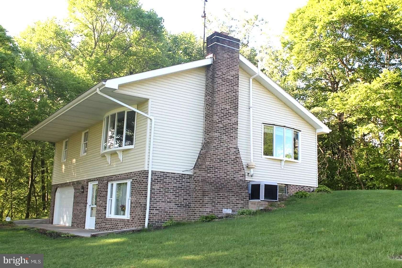 4.8 Acres of Land with Home for Sale in Lebanon, Pennsylvania