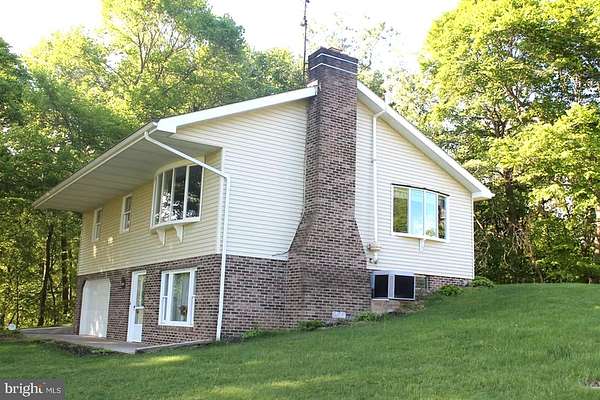 4.8 Acres of Land with Home for Sale in Lebanon, Pennsylvania