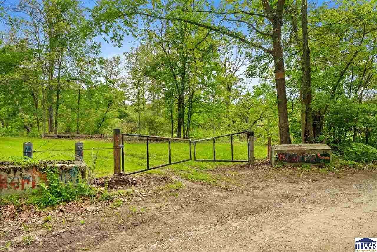 268 Acres of Land for Sale in Rosedale, Indiana