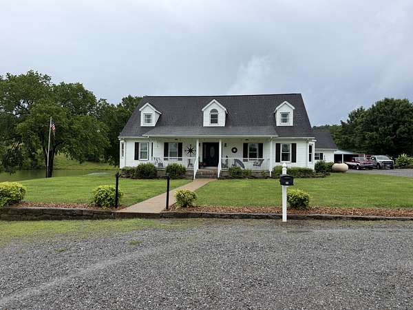 120 Acres of Land with Home for Sale in Frankewing, Tennessee