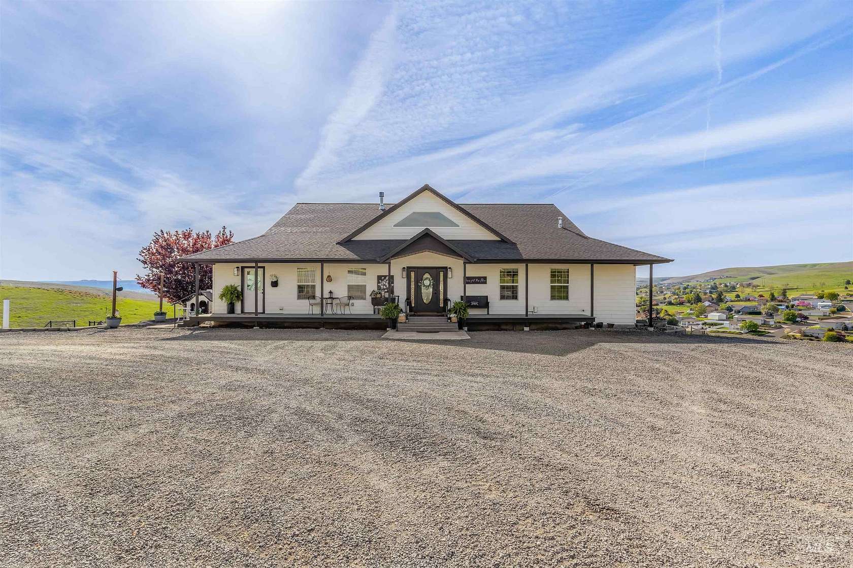 4.78 Acres of Land with Home for Sale in Clarkston, Washington