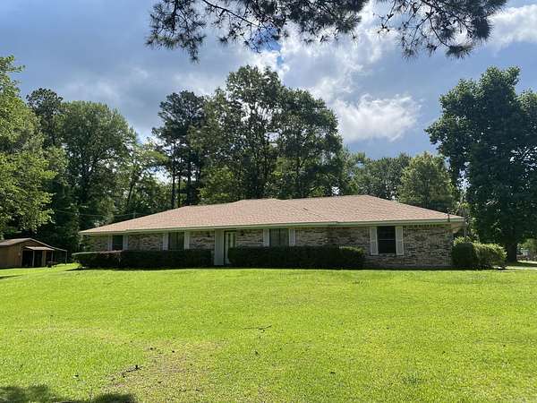 2.33 Acres of Land with Home for Sale in Camden, Arkansas