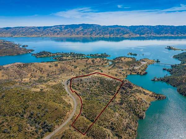 18.5 Acres of Land for Sale in Napa, California