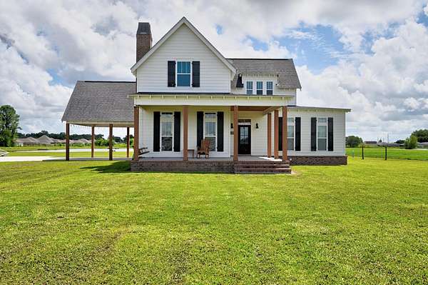 12 Acres of Recreational Land with Home for Sale in Thibodaux, Louisiana