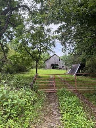 Land for Sale in Jamestown, Tennessee