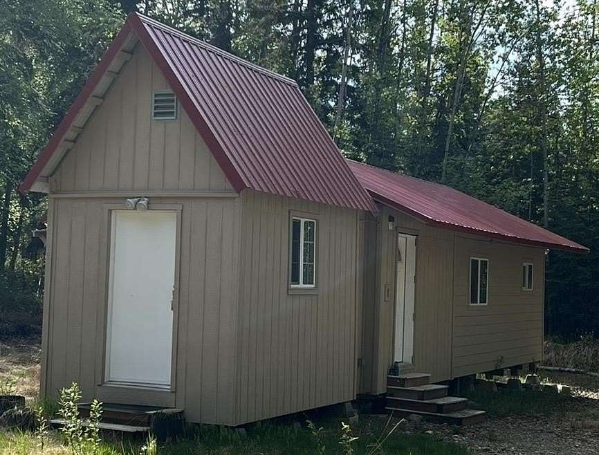 5 Acres of Improved Residential Land for Sale in Fairbanks, Alaska