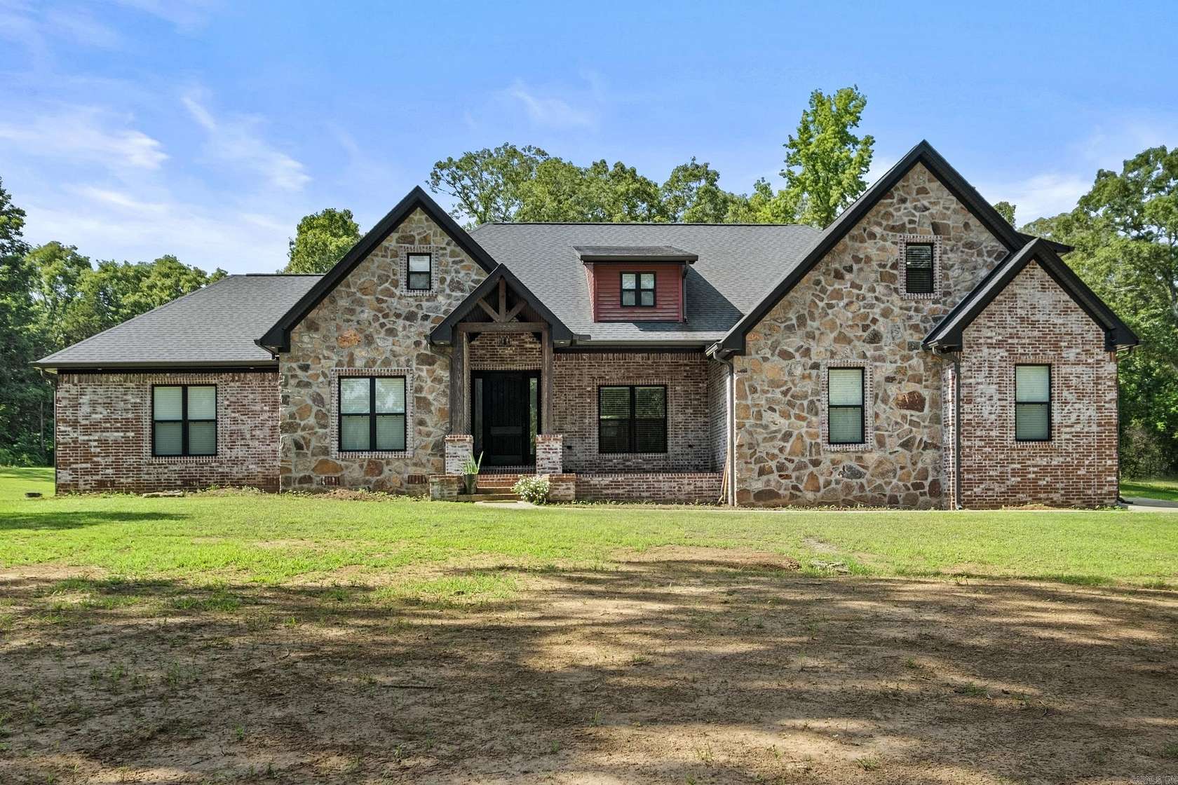 9.1 Acres of Land with Home for Sale in Searcy, Arkansas