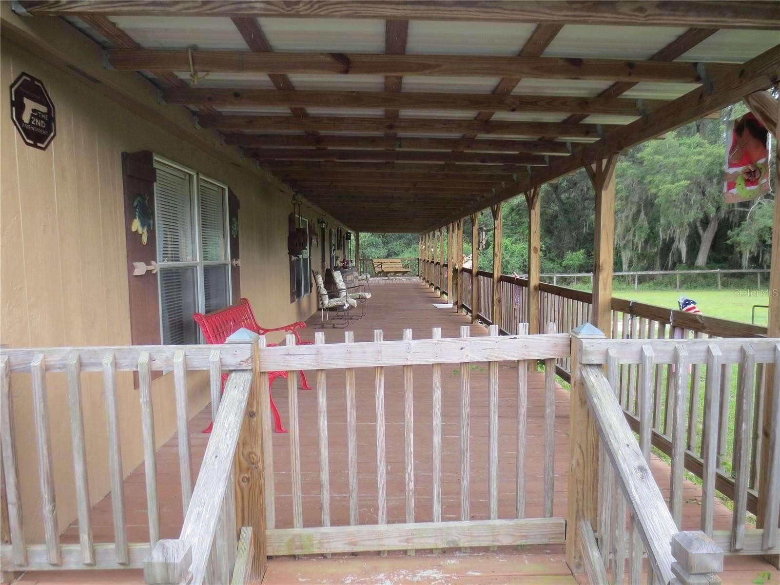 3 Acres of Land with Home for Lease in Ocklawaha, Florida