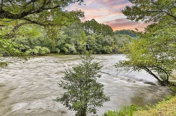1.53 Acres of Land with Home for Sale in Mineral Bluff, Georgia