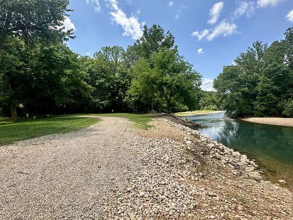 10 Acres of Recreational & Residential Land for Sale in Eminence, Missouri