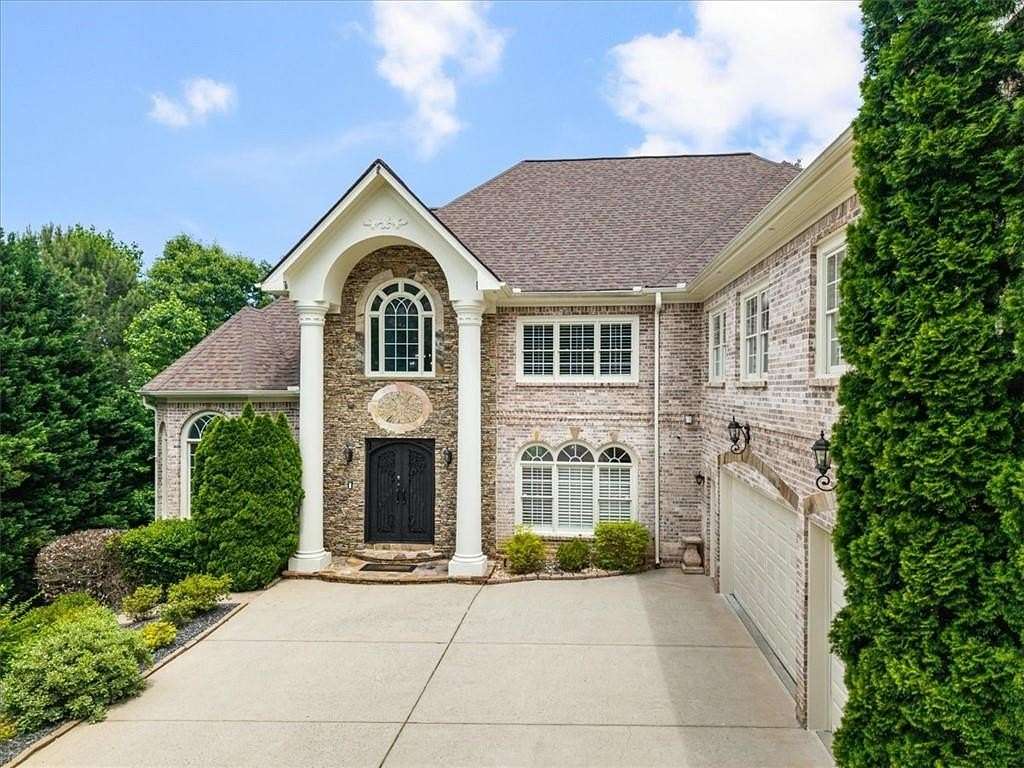 1.54 Acres of Land with Home for Sale in Roswell, Georgia