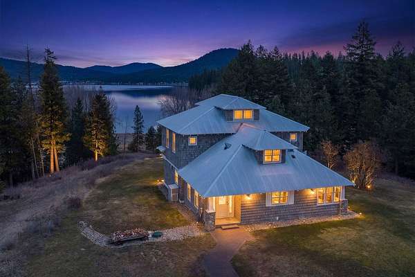 12.1 Acres of Land with Home for Sale in Loon Lake, Washington