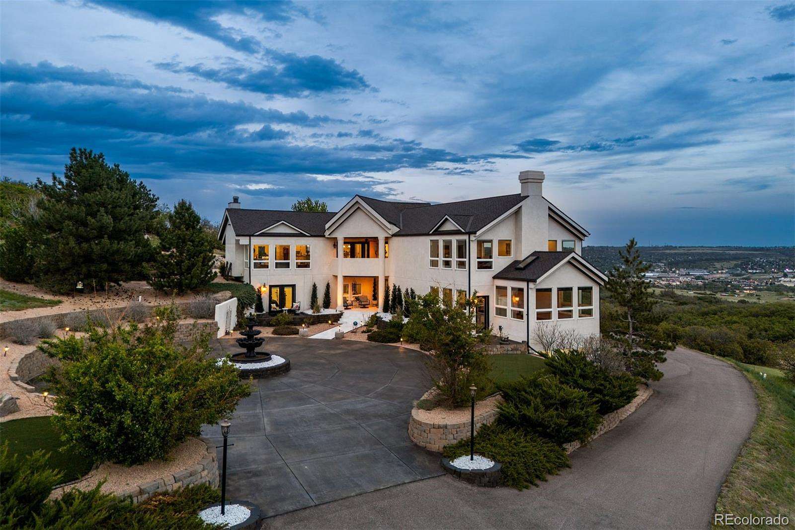 9.89 Acres of Land with Home for Sale in Castle Rock, Colorado