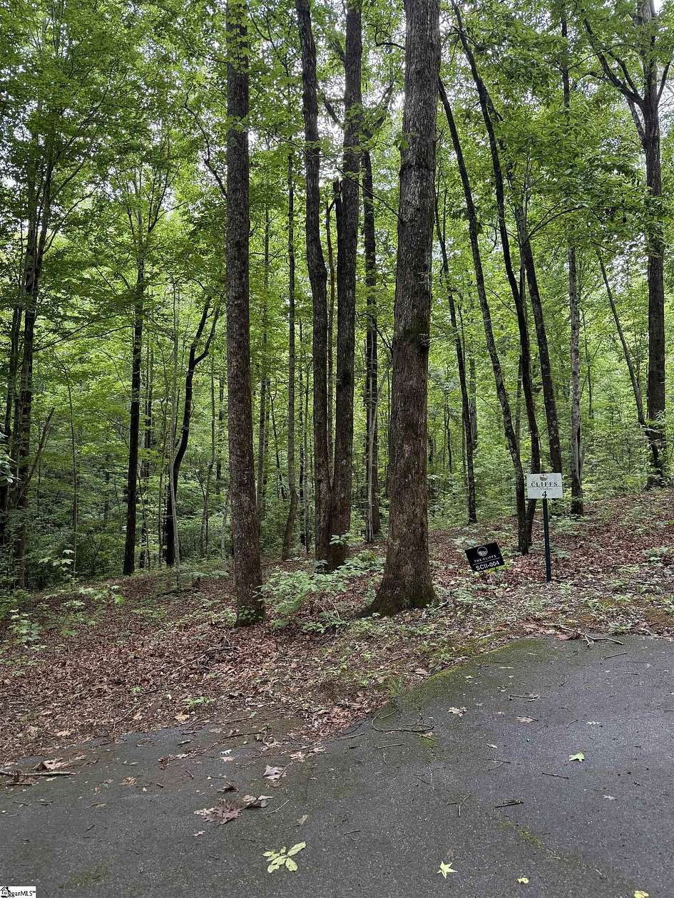 1 Acre of Residential Land for Sale in Travelers Rest, South Carolina
