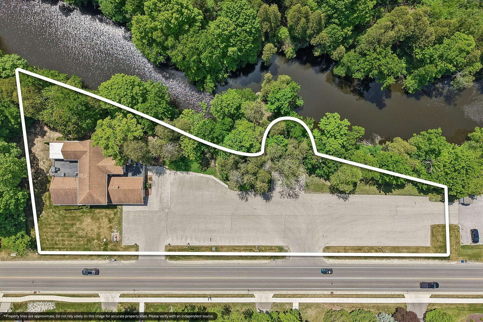1.6 Acres of Improved Commercial Land for Sale in Cedarburg, Wisconsin