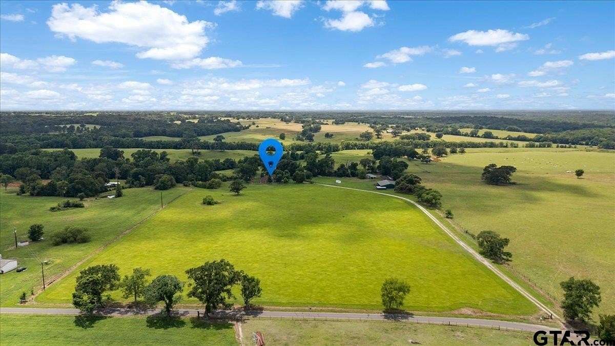 18.3 Acres of Land with Home for Sale in Palestine, Texas