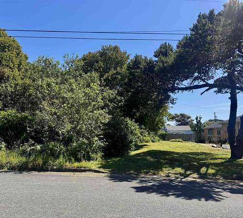 0.11 Acres of Residential Land for Sale in Crescent City, California