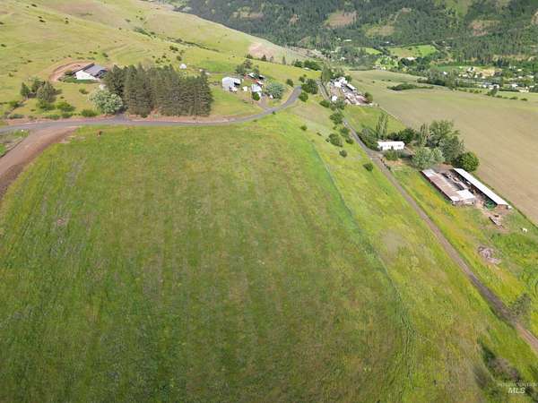 9 Acres of Residential Land for Sale in Kendrick, Idaho