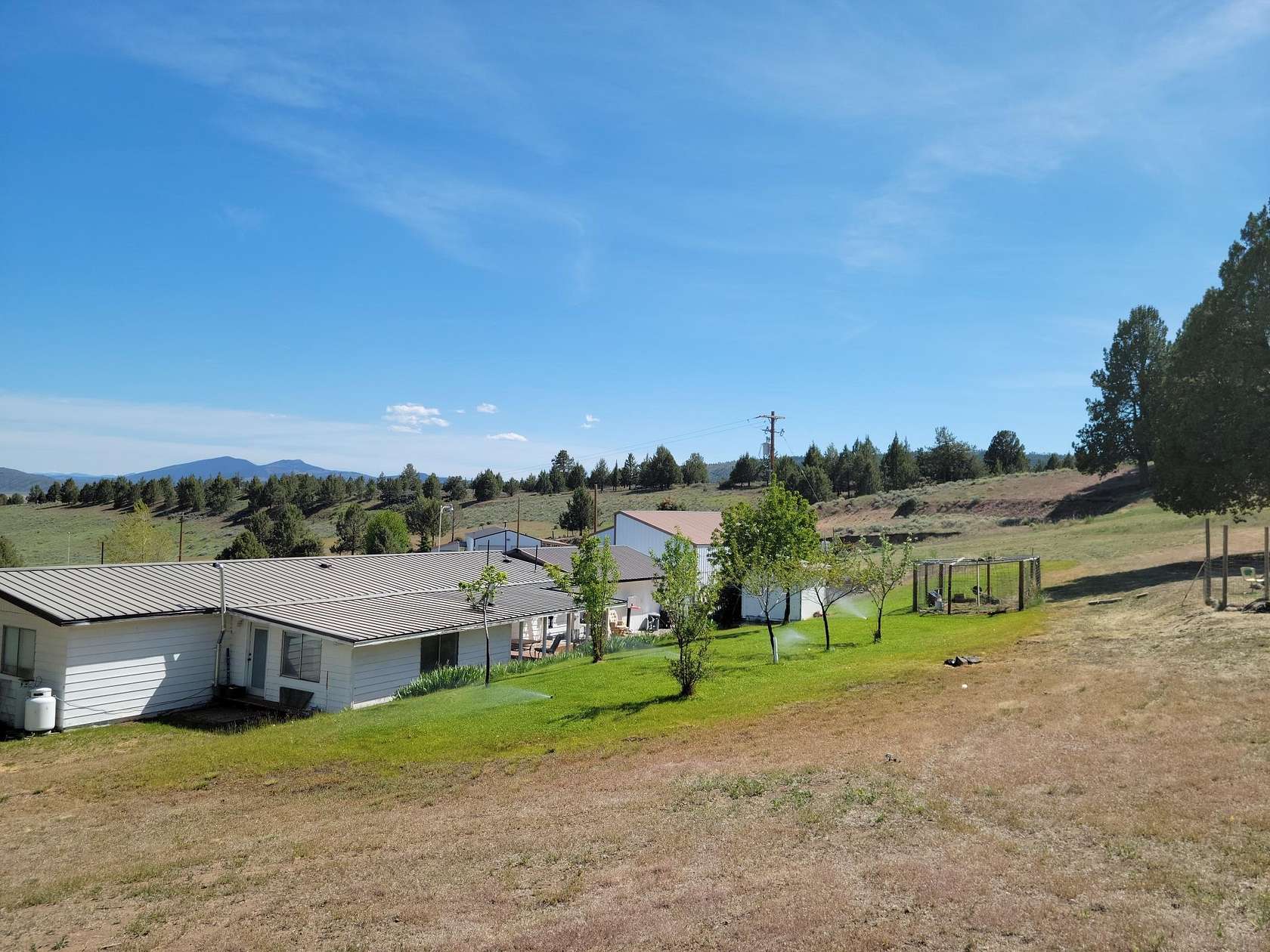 31.8 Acres of Land with Home for Sale in Klamath Falls, Oregon