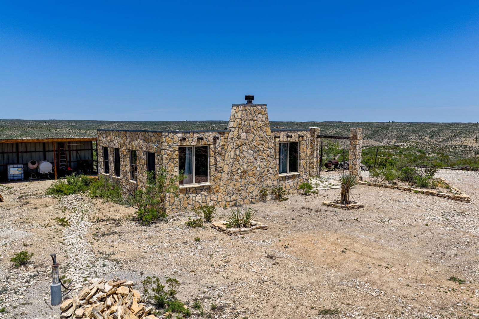 933 Acres of Land for Sale in Dryden, Texas