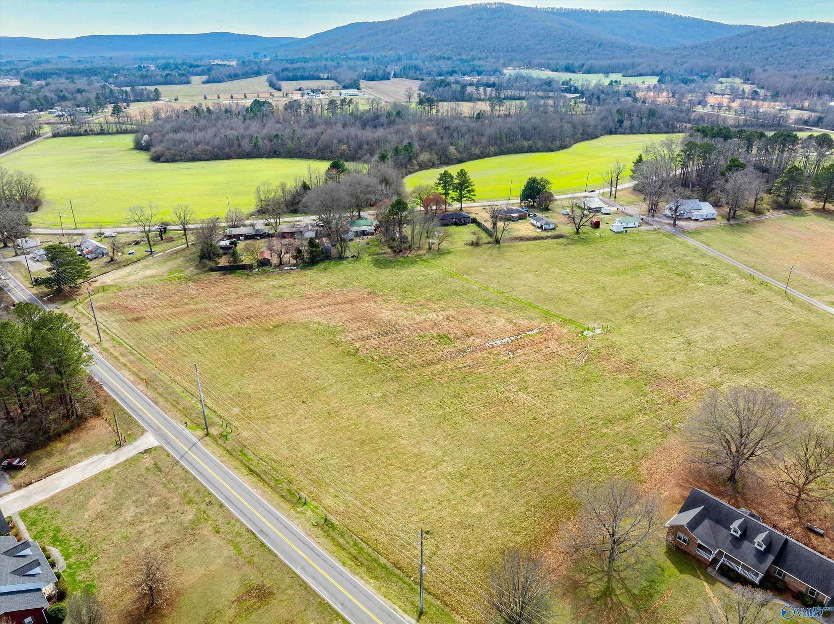 6.38 Acres of Land for Sale in Owens Cross Roads, Alabama