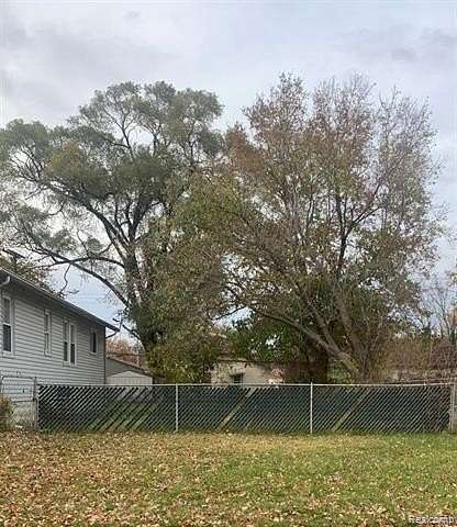 0.07 Acres of Residential Land for Sale in Hazel Park, Michigan