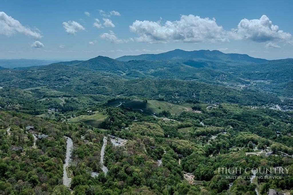 1.1 Acres of Residential Land for Sale in Beech Mountain, North Carolina