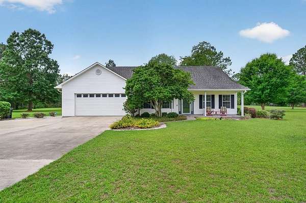 3.62 Acres of Land with Home for Sale in Douglas, Georgia