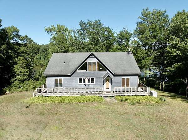 3.9 Acres of Land with Home for Sale in Heathsville, Virginia