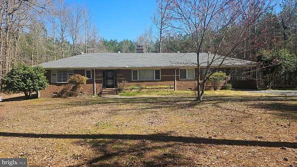 20.3 Acres of Land with Home for Lease in Hanover, Virginia
