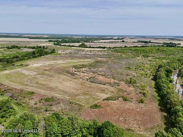 522 Acres of Recreational Land for Sale in Lambert, Mississippi