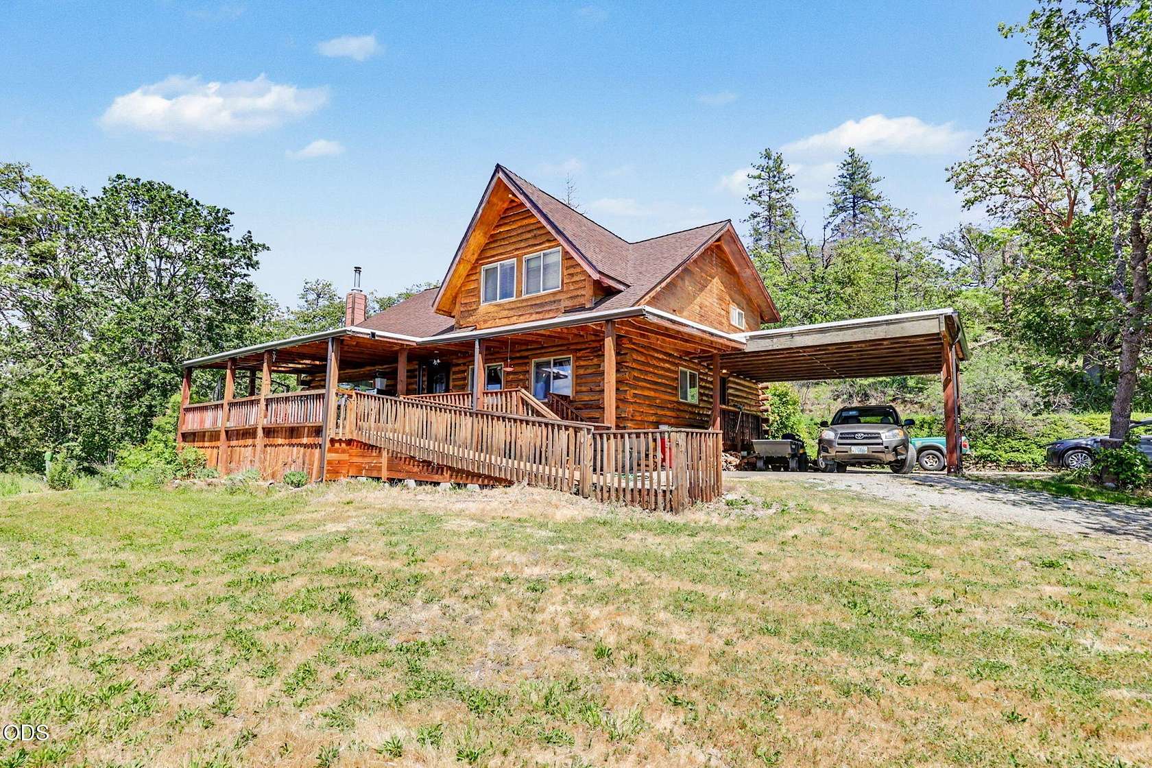 4 Acres of Land with Home for Sale in Eagle Point, Oregon