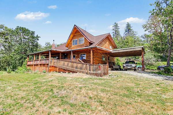 4 Acres of Land with Home for Sale in Eagle Point, Oregon