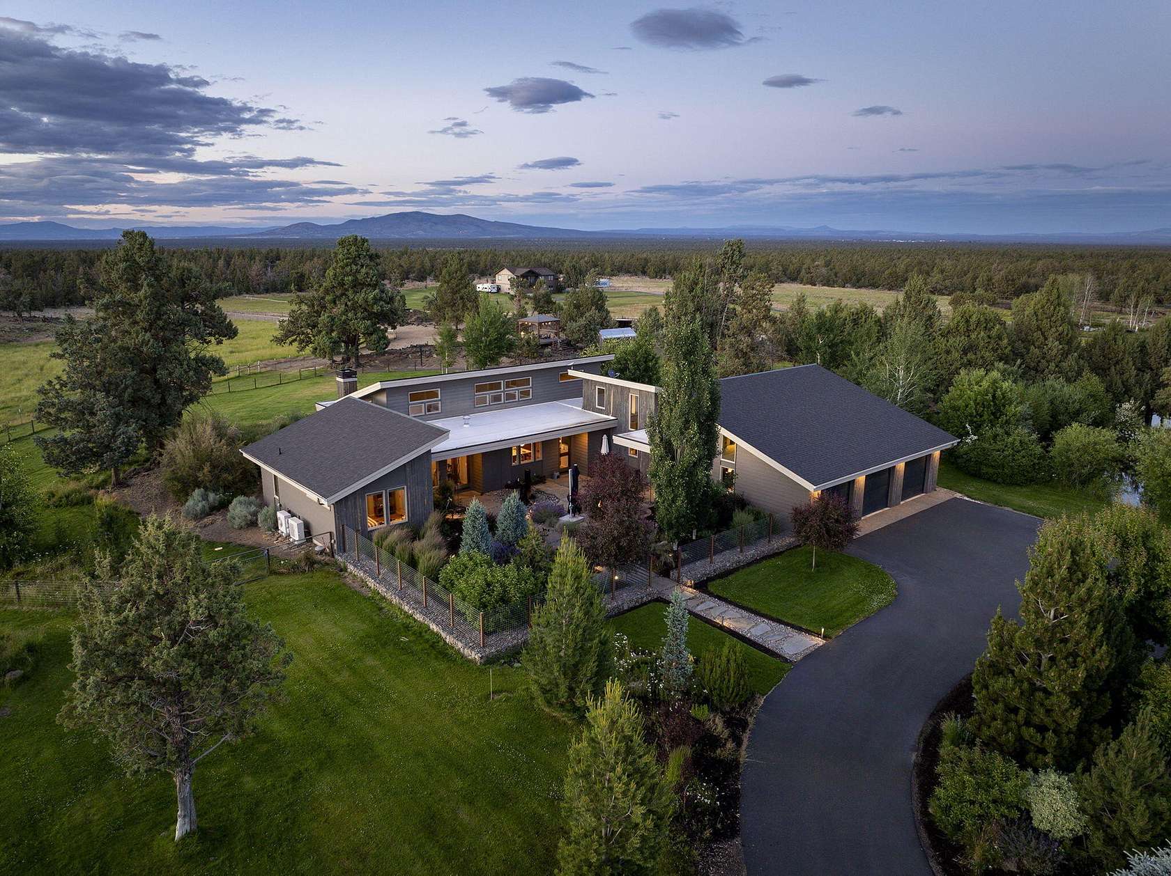 19.7 Acres of Land with Home for Sale in Bend, Oregon