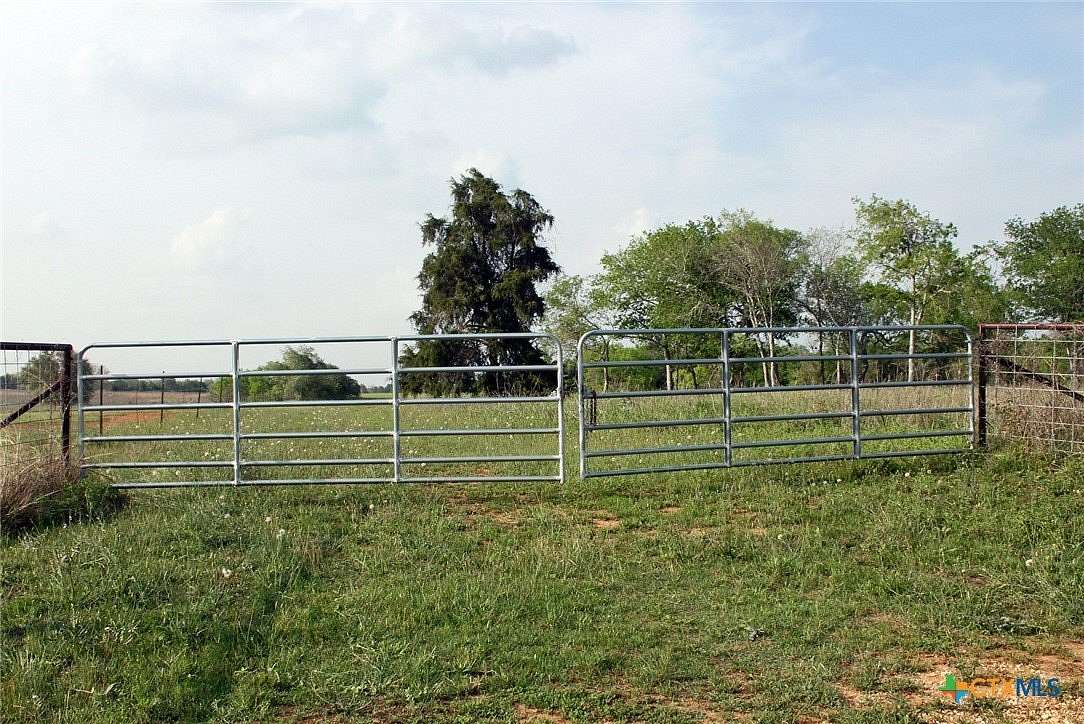 123 Acres of Land for Sale in Lockhart, Texas