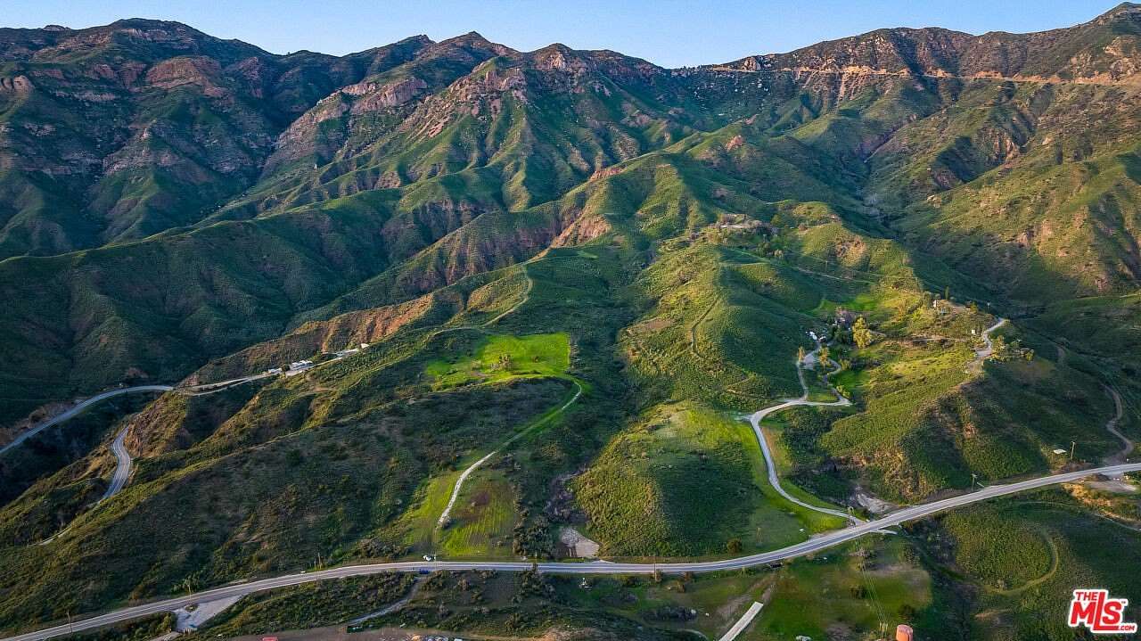 100 Acres of Land for Sale in Malibu, California