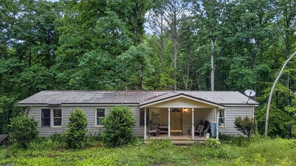 4.52 Acres of Land with Home for Sale in Waleska, Georgia