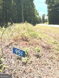 2 Acres of Residential Land for Sale in Winder, Georgia