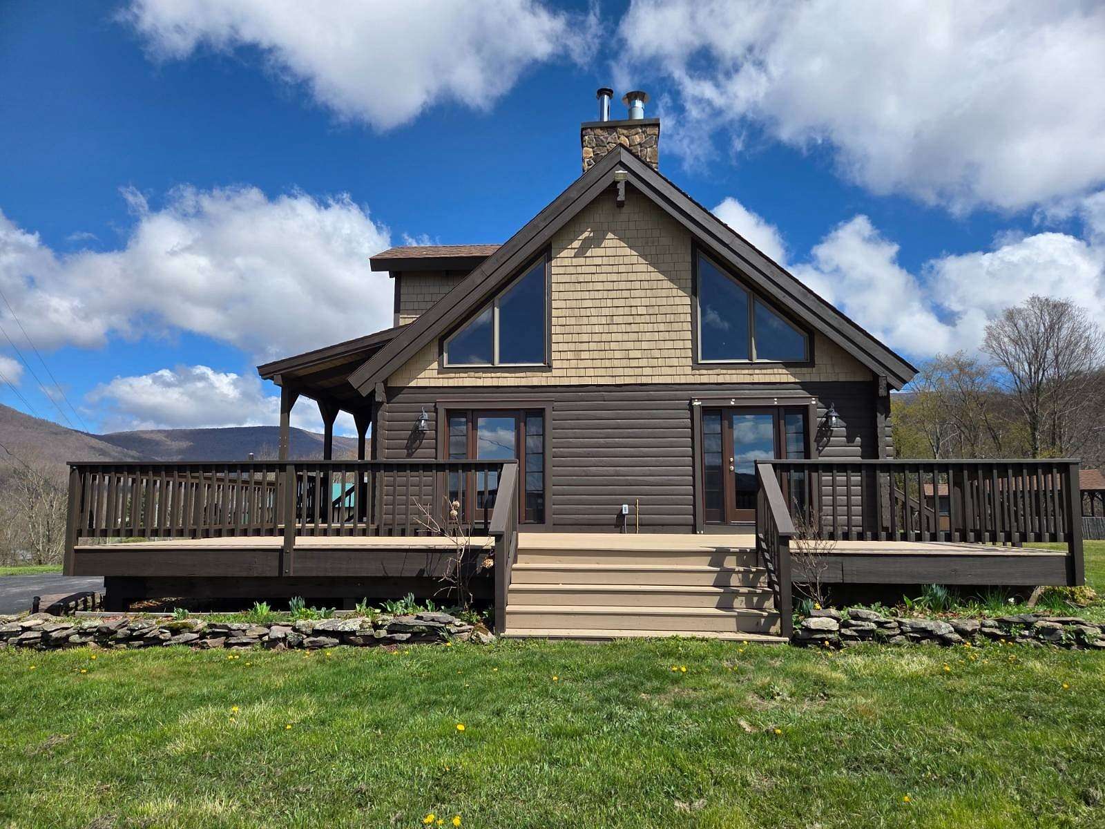25.7 Acres of Improved Land for Sale in Fleischmanns, New York