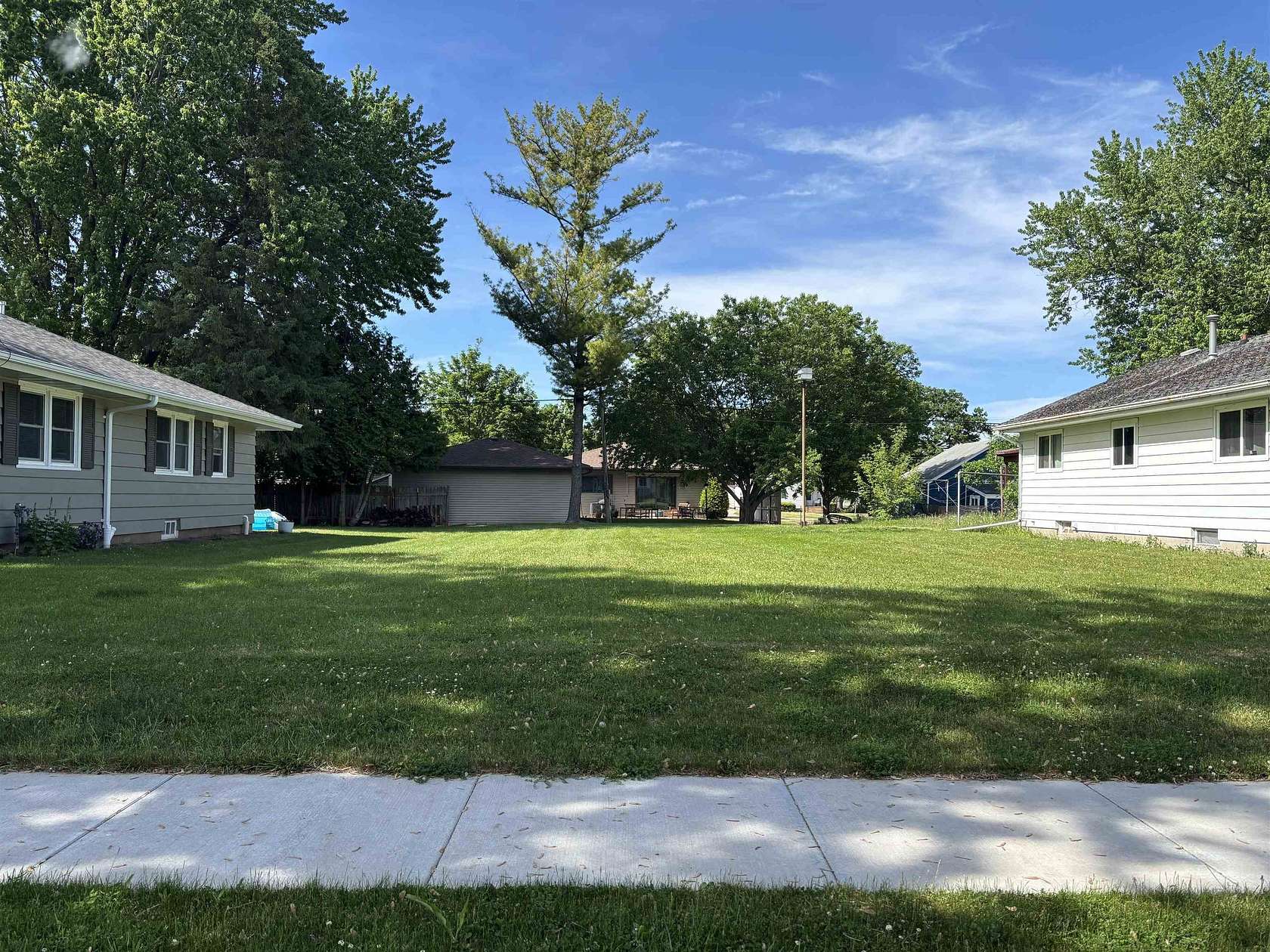 0.14 Acres of Residential Land for Sale in Oshkosh, Wisconsin