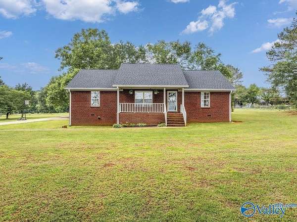 1.9 Acres of Land with Home for Sale in New Market, Alabama