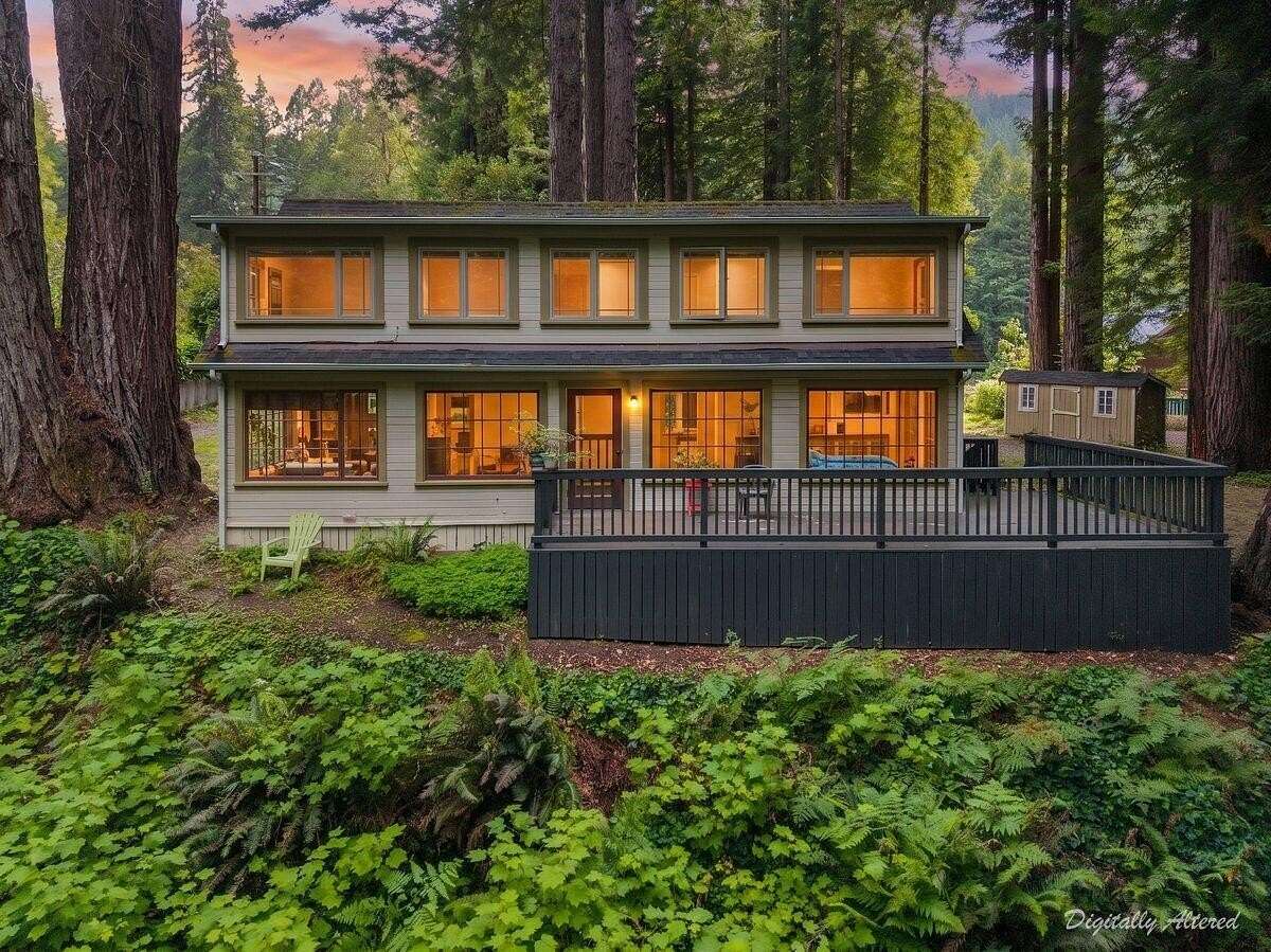 1.55 Acres of Land with Home for Sale in Carlotta, California