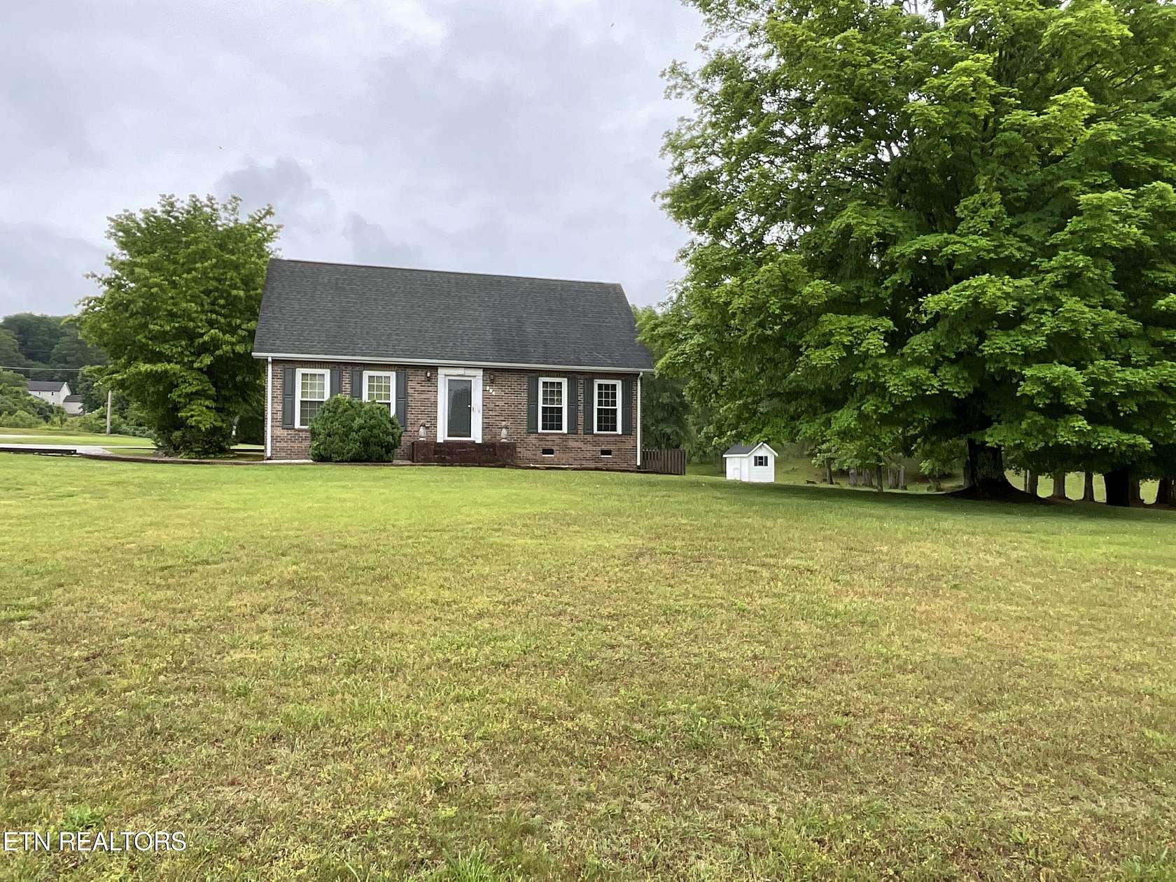 1.64 Acres of Land with Home for Sale in Rockwood, Tennessee