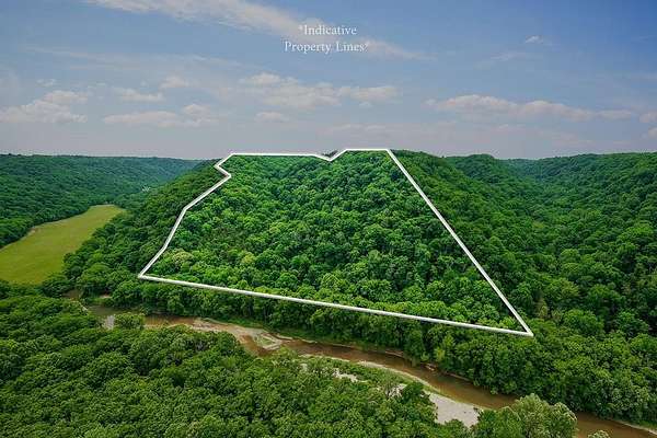 21.5 Acres of Recreational Land for Sale in Cookeville, Tennessee