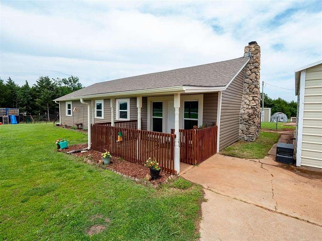 10 Acres of Recreational Land with Home for Sale in Meeker, Oklahoma