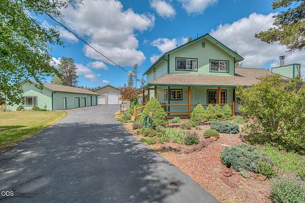 1.6 Acres of Land with Home for Sale in La Pine, Oregon